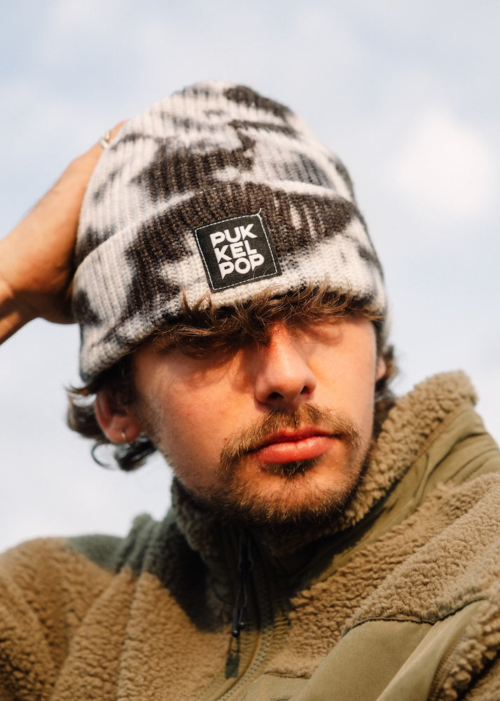 F08. Tie dye beanie