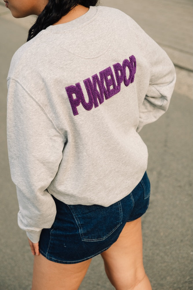 F17. Pukkelflock crewneck